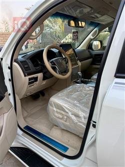 تۆیۆتا لاند کروزەر